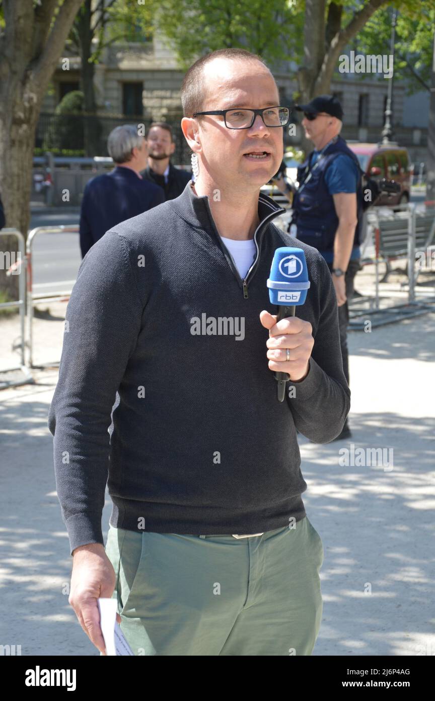 Weltpresse Fredom Day - Kundgebung vor der russischen Botschaft in Berlin - 3. Mai 2022. Stockfoto