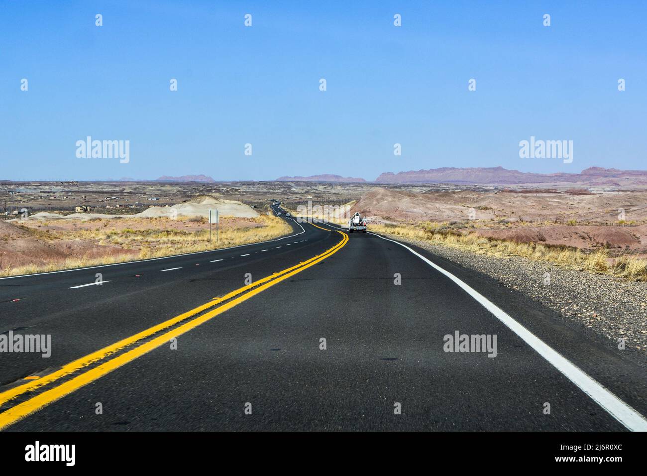 Die Straße durch die Painted Desert Stockfoto