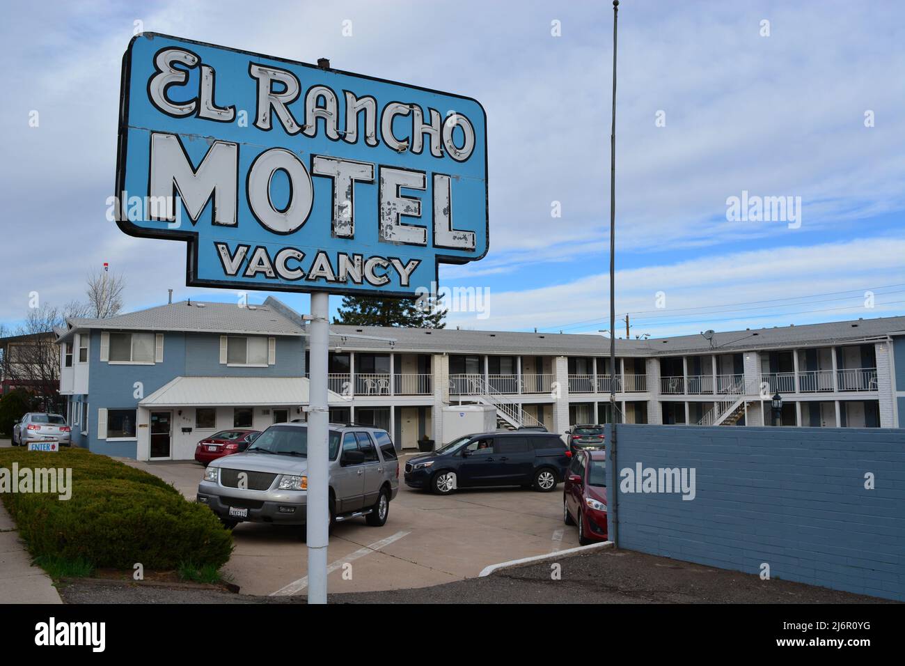 Legendäres El Rancho Motel an der Route 66 Stockfoto