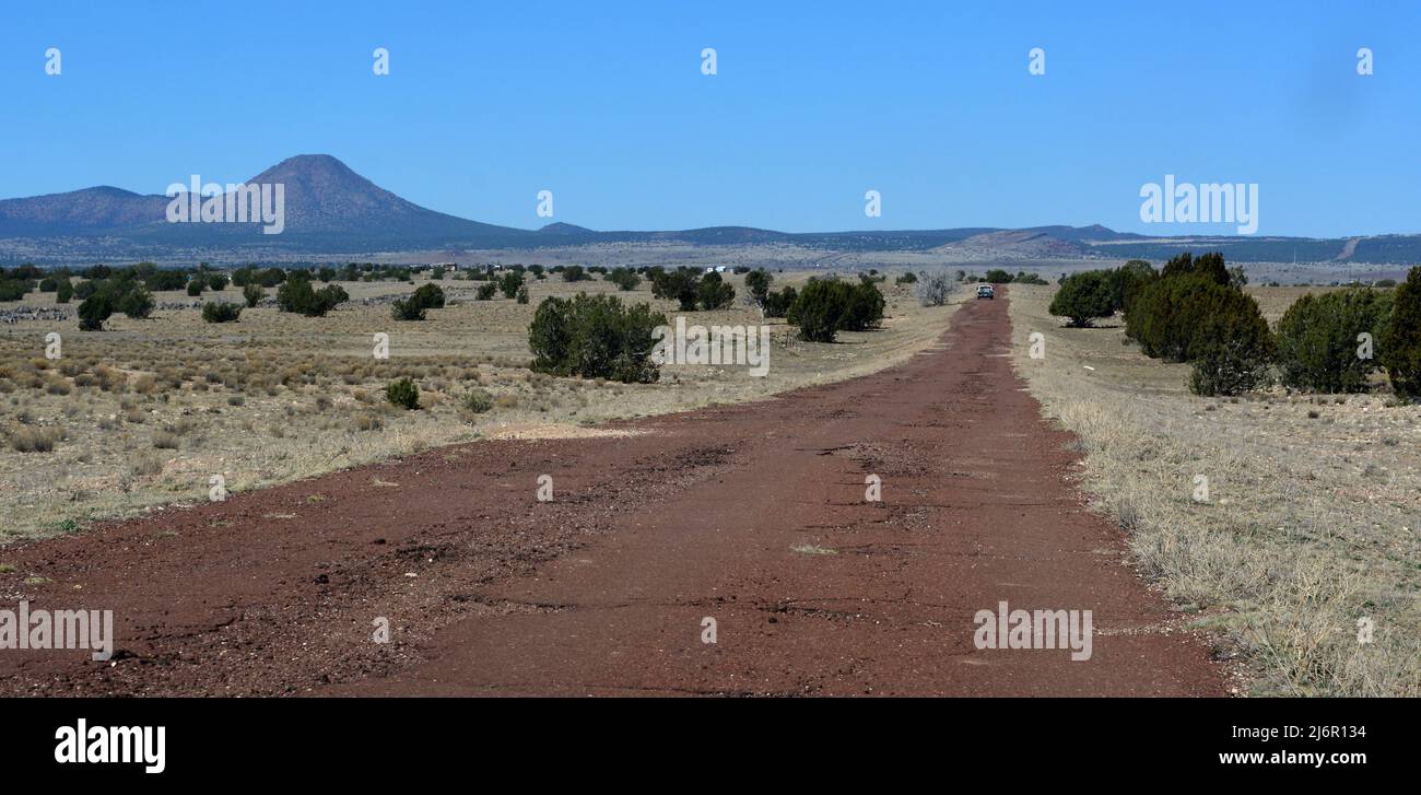 Die verlassene alte Straße auf der Route 66 in Arizona Stockfoto