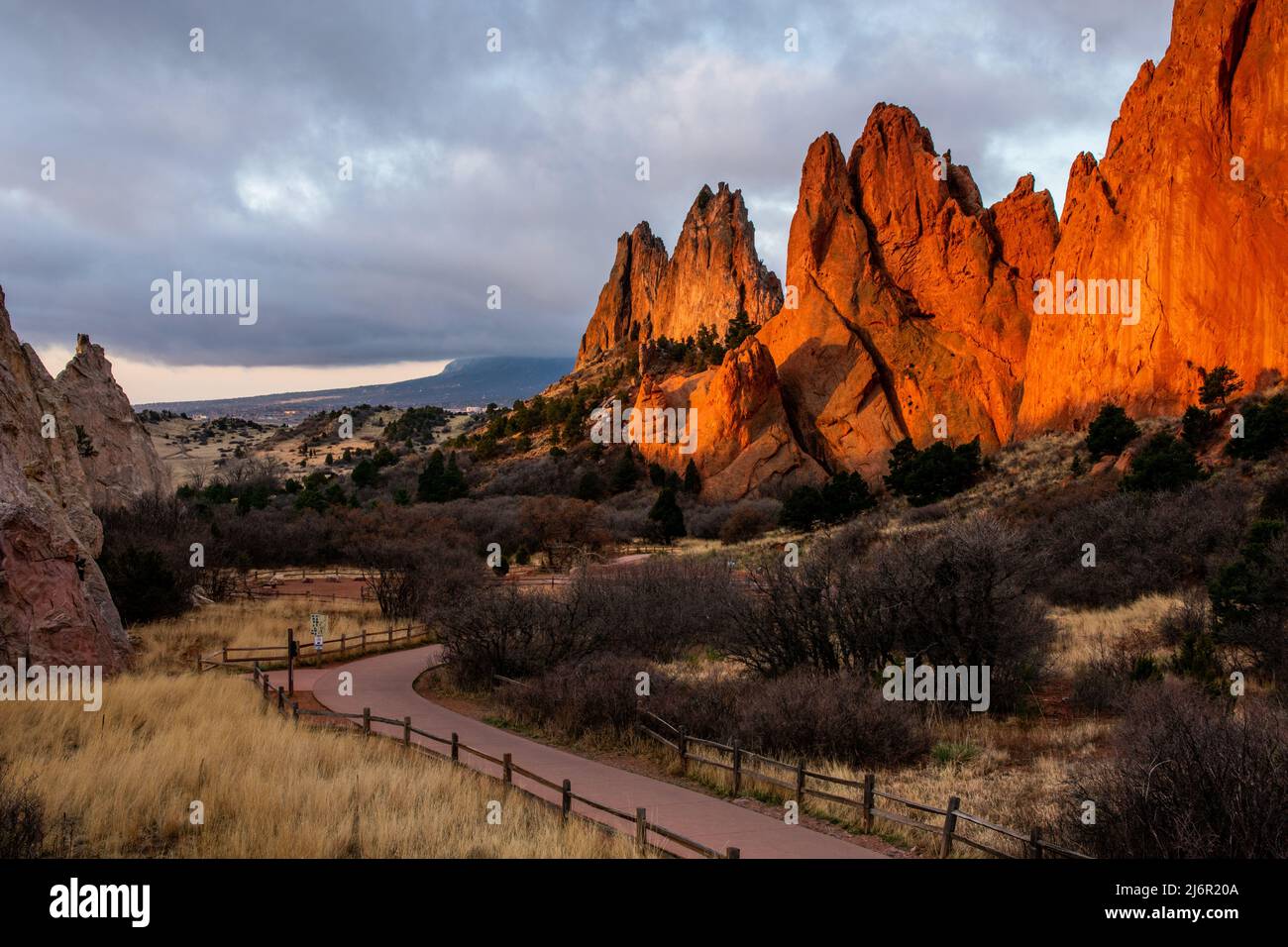 Sonnenaufgang im Garden of the Gods, Colorado Springs Stockfoto