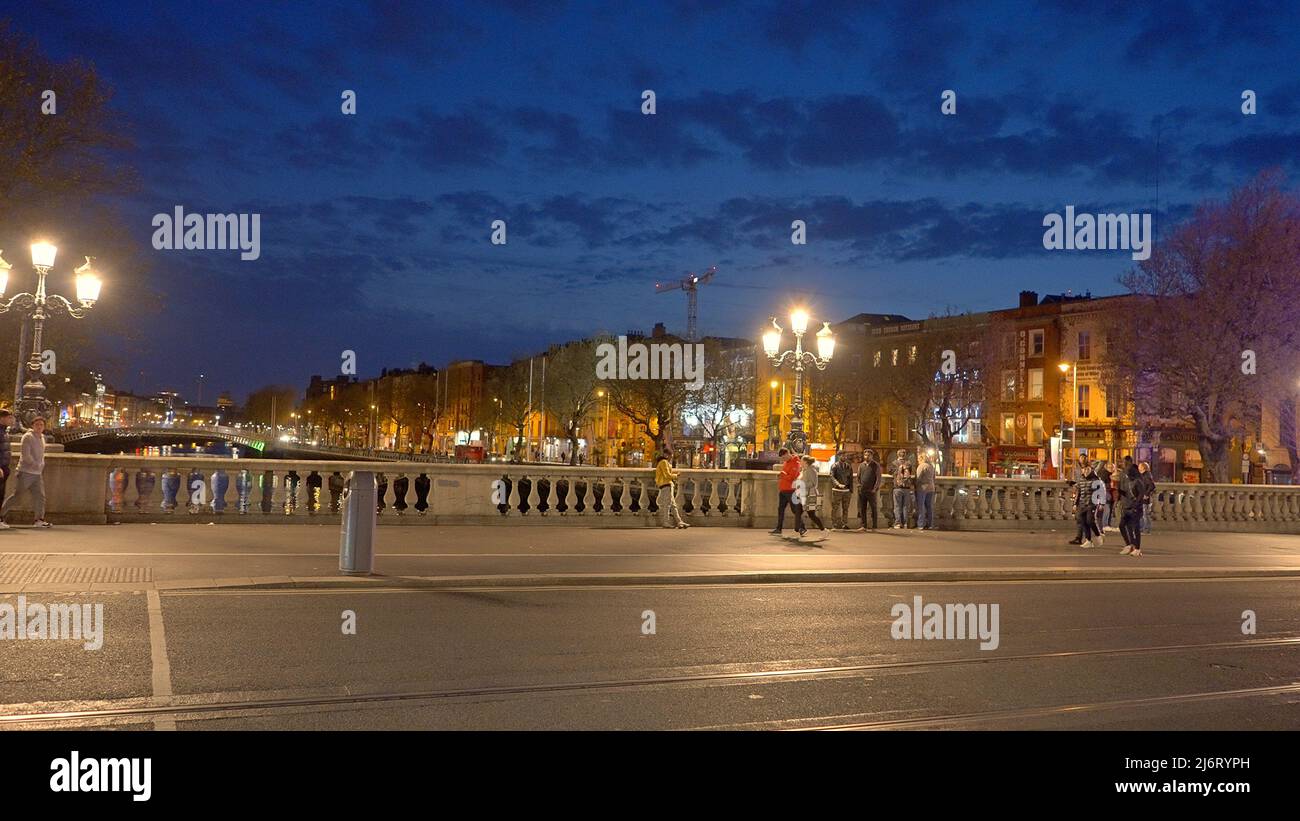 O Connell Bridge in Dublin bei Nacht - Reisefotografie Stockfoto