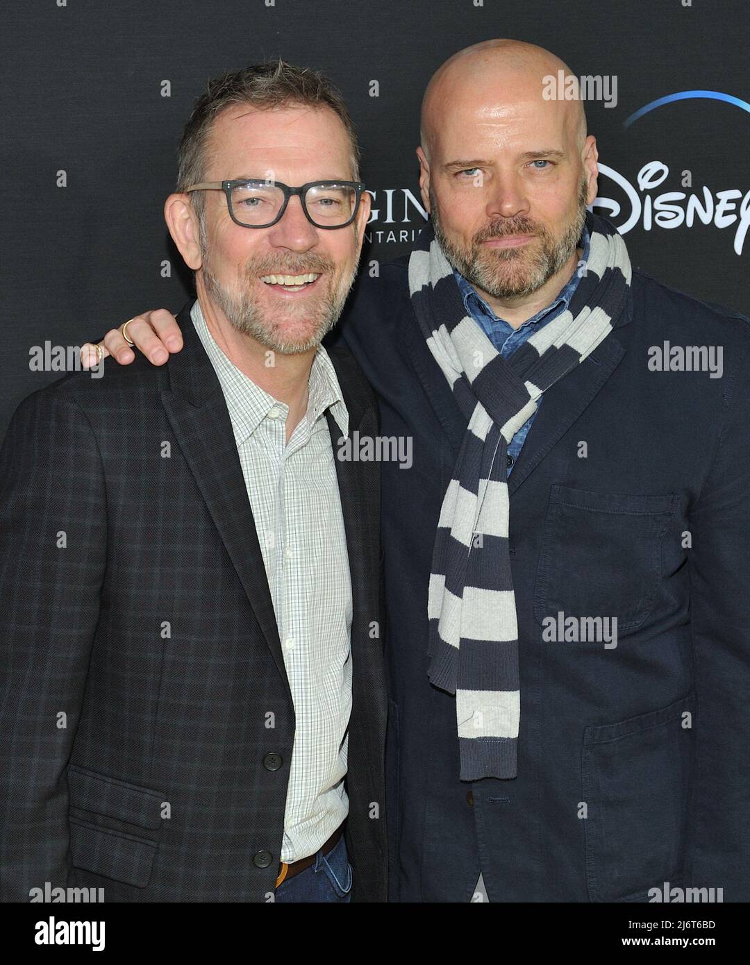 L-R: Ted Allen und Barry Rice besuchen am 3. Mai 2022 die NY-Premiere von We Feed People im SVA Theater in New York, NY. (Foto von Stephen Smith/SIPA USA) Stockfoto