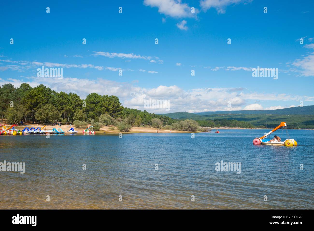 Stausee La Cuerda del Pozo. Molinos de Duero, Provinz Soria, Castilla Leon, Spanien. Stockfoto