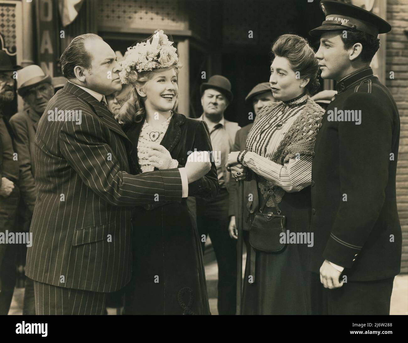 Edward Arnold (1890-1956), Schauspieler de Cine estadounidense, Dorothy Patrick (1921-1987), actriz canadiense, Aline MacMahon (1899-1991), actriz estadounidense, Y Cameron Mitchell (1918-1994), Schauspieler estadounidense. Stockfoto