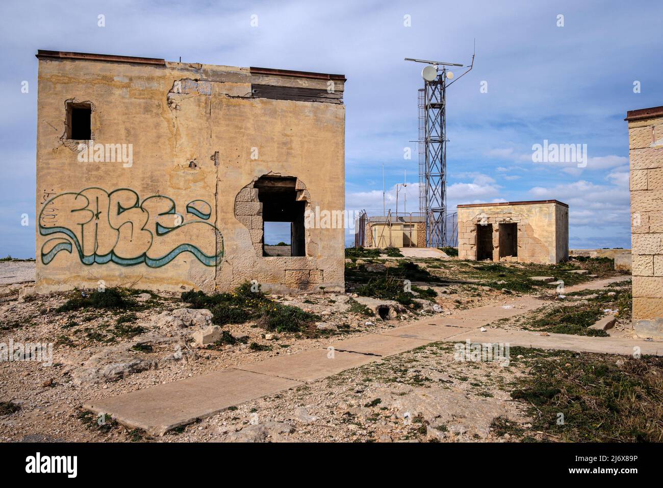 Die alte Radarstation auf dem Marfa Ridge, Mellieha, Malta Stockfoto