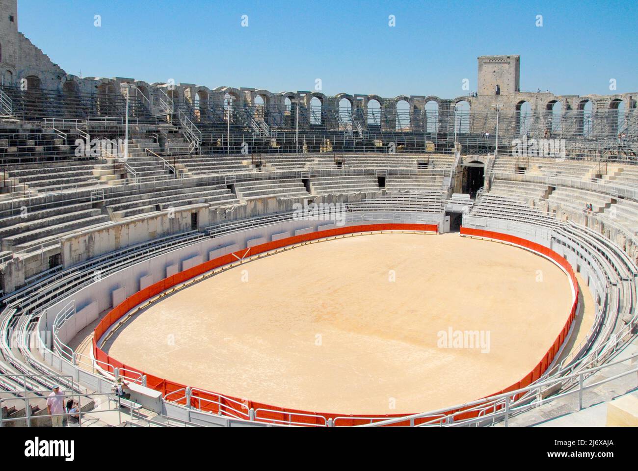 Das römische Amphitheater von Arles (Arènes), Frankreich Stockfoto