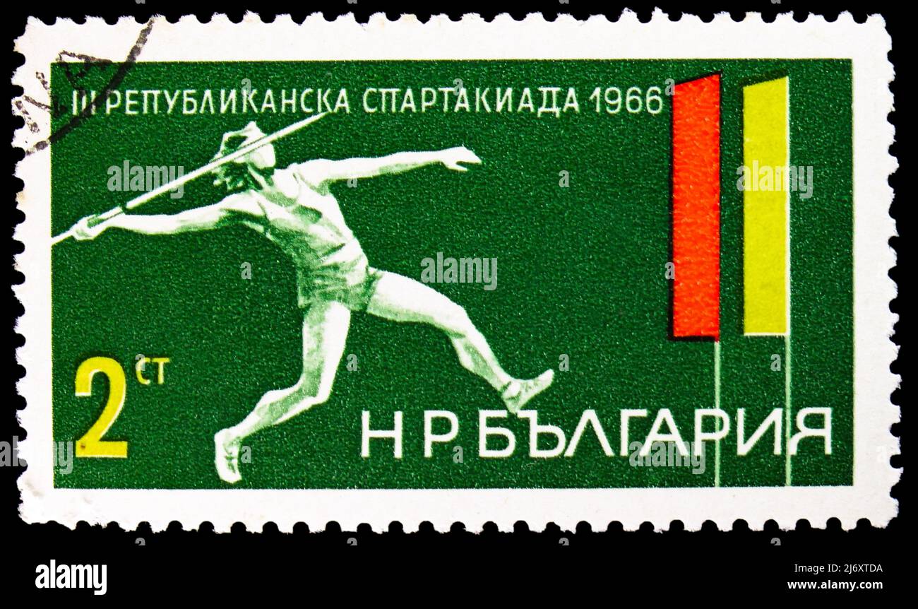 MOSKAU, RUSSLAND - 27. MÄRZ 2022: In Bulgarien gedruckte Briefmarke zeigt Javelin, Spartakiades-Serie 3., um 1966 Stockfoto