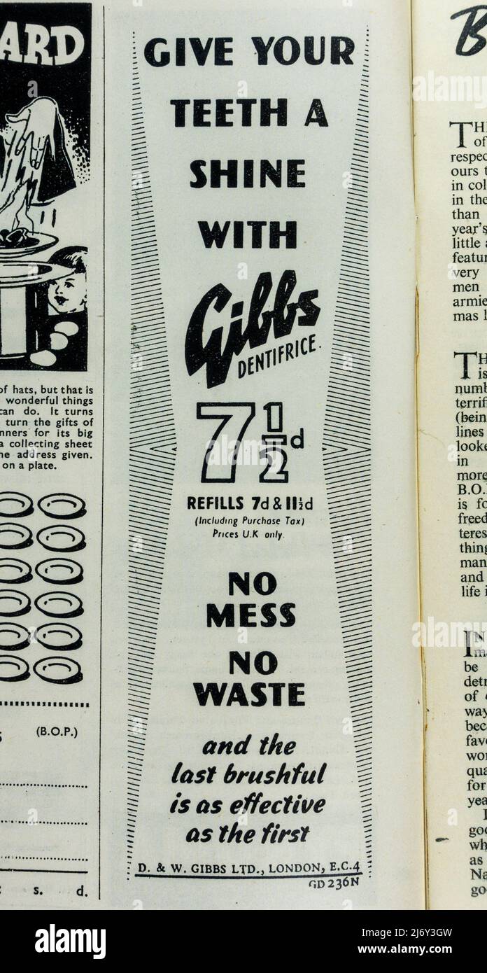 Werbung für „Gibbs Dentifrice“ in Erinnerungsstücken (Nachbildungen), die sich auf Kinder während des Zweiten Weltkriegs beziehen. Stockfoto