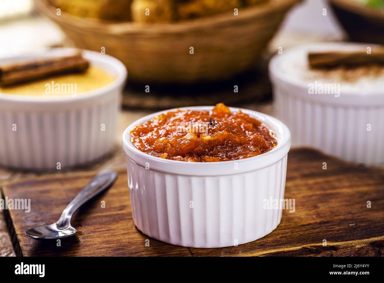 Typische brasilianische Kürbismarmelade, serviert auf den Juni- und Juli-Partys, traditionelle Marmelade von Minas Gerais Stockfoto