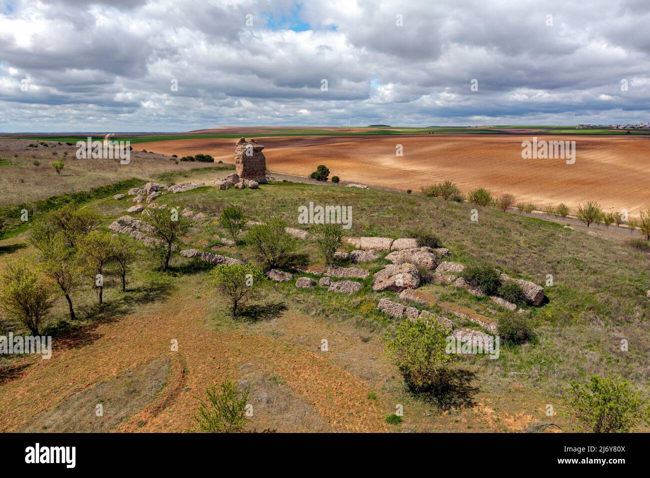 Die Burg Pozaldez befindet sich in der Stadt Pozaldez, Provinz Valladolid, Castilla y Leon, Spanien. Heute können Sie noch die wenigen Überreste, die re besuchen Stockfoto