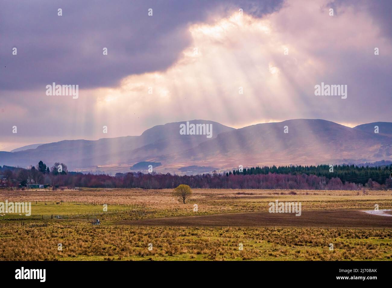 Eine Pause in den Wolken in der schottischen Highlands-Szene Stockfoto