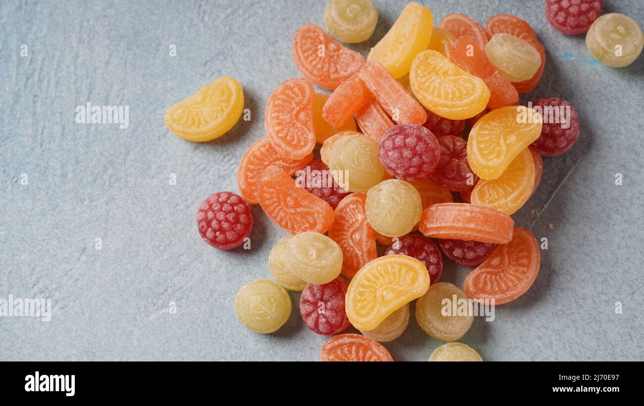 Нard FruchtBonbons. Nahaufnahme hart saugen bunte Obst Süßigkeiten Stockfoto