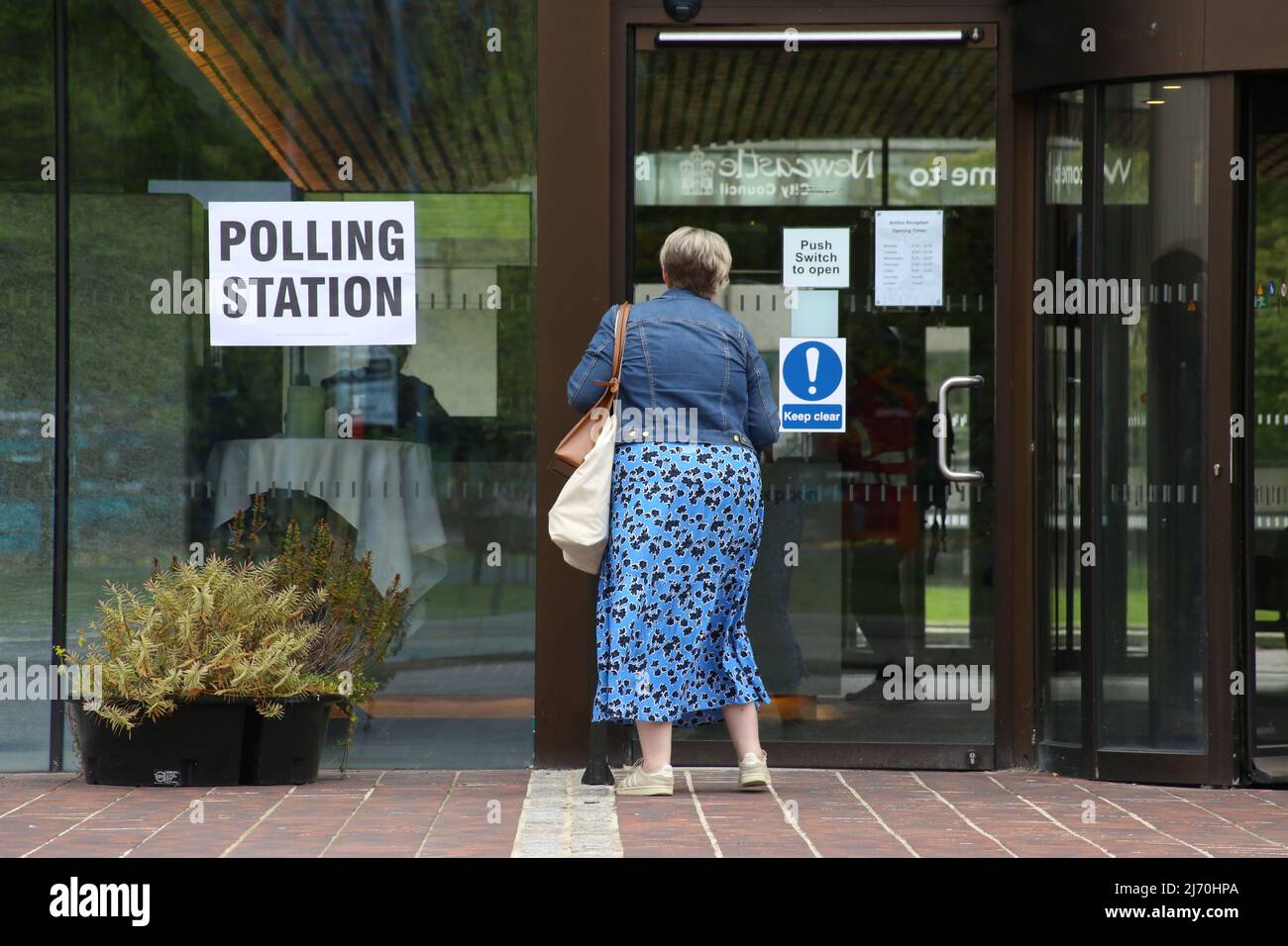 Jesmond, Newcastle upon Tyne, Großbritannien. 5.. Mai 2022. Kommunalwahlen im Vereinigten Königreich, Wahlzustimmung in Jesmond, Newcastle upon Tyne, Großbritannien, 5.. Mai 2022, Kredit: DEW/Alamy Live Nachrichten Stockfoto