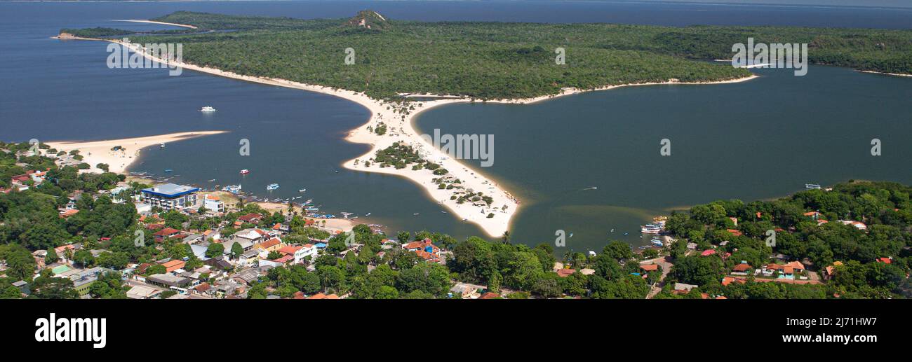 Luftaufnahme von Alter do Chao, saisonaler Strand, der nach dem Verschwinden während der Regenzeit in Santarém, Pará State, Brasilien, aufsteigt. 2013. Stockfoto