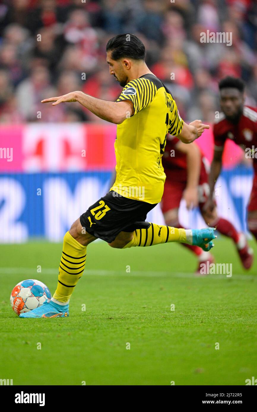 Elfmeter, Torschuss Emre Can Borussia Dortmund BVB (23), Allianz Arena, München, Bayern, Deutschland Stockfoto