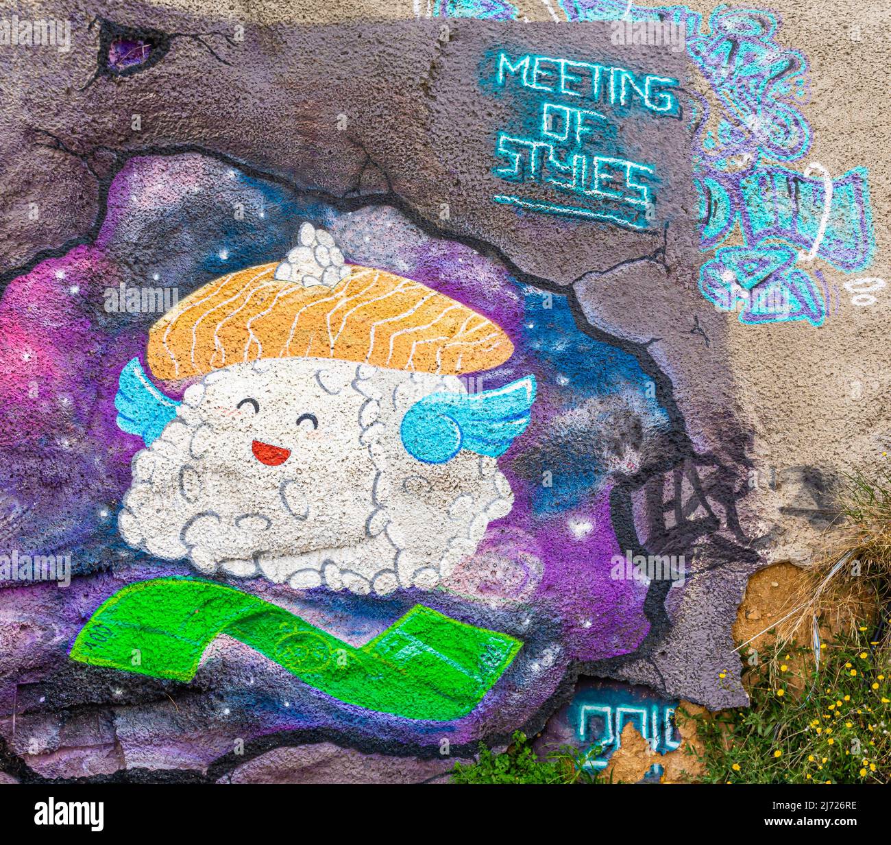 Wandbild mit geschwollenen Wolken lächelnd MOS, Treffen der Stile Kollektive Wandbilder an der Wand auf dem Parkplatz in der Nähe von Chamartin Bahnhof, Madrid, Spanien Stockfoto