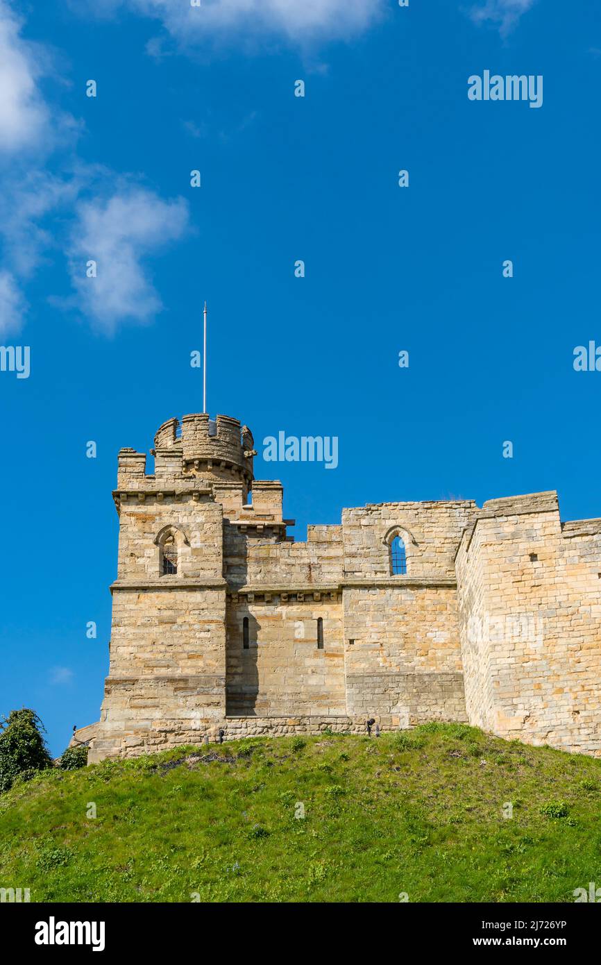Lincoln Castle Aussichtsturm Teil der normannischen Burgmauer Spaziergang 2022 Stockfoto