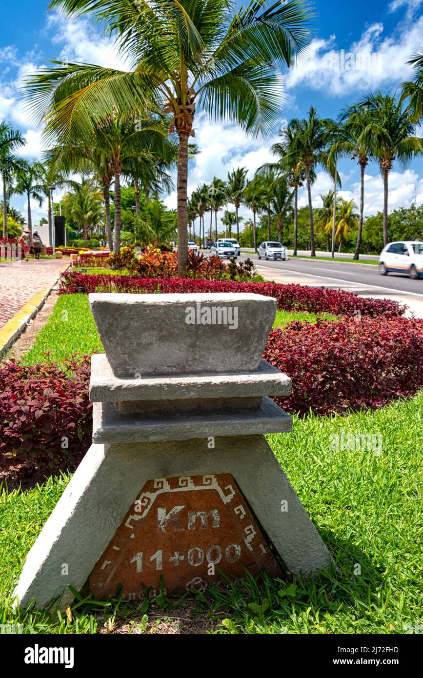 Kilometerstein in Cancun Stockfoto
