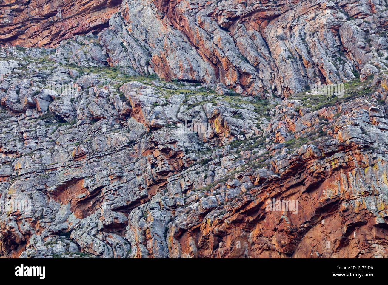 Natural Rock Strata Formation Auf Steilem Kliff Stockfoto