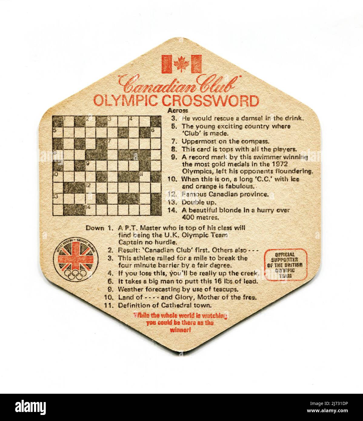 Eine Vintage-Biermatte, die als Werbeartikel für den Canadian Club Whisky hergestellt wird und das Sponsoring des britischen Olympischen Teams im Vorfeld der Olympischen Sommerspiele 1976 in Montreal bewirbt. Das Design enthält ein Kreuzworträtsel. Stockfoto