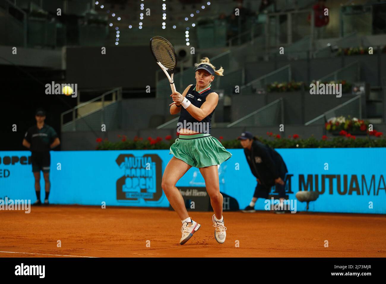 Jil Teichmann (SUI), 5. MAI 2022 - Tennis : Jil Teichmann im Einzel Halbfinalspiel gegen Jessica Pegula bei den WTA 1000 Turnieren Mutua Madrid Open Tennisturnier im Caja Magica in Madrid, Spanien. (Foto von Mutsu Kawamori/AFLO) Stockfoto