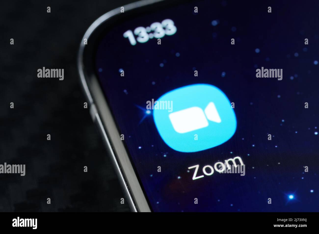 New york, USA - 5. Mai 2022: Zoom Meeting Mobile App auf Smartphone-Bildschirm Nahaufnahme Stockfoto