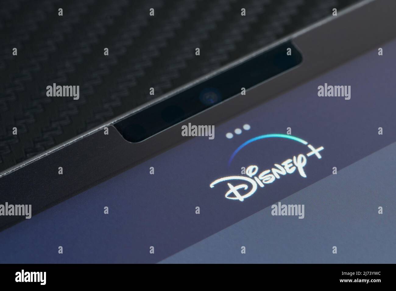 New york, USA - 5. Mai 2022: Starten Sie die Disney Plus App, um sich einen Cartoon auf dem Smartphone-Bildschirm anzusehen Stockfoto