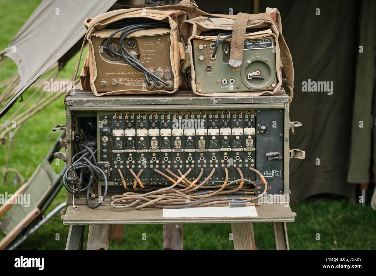 US Signal Corps Ausrüstung aus dem Weltkrieg 2 beim No man's Land Event in der Bodrhyddan Hall, Wales Stockfoto