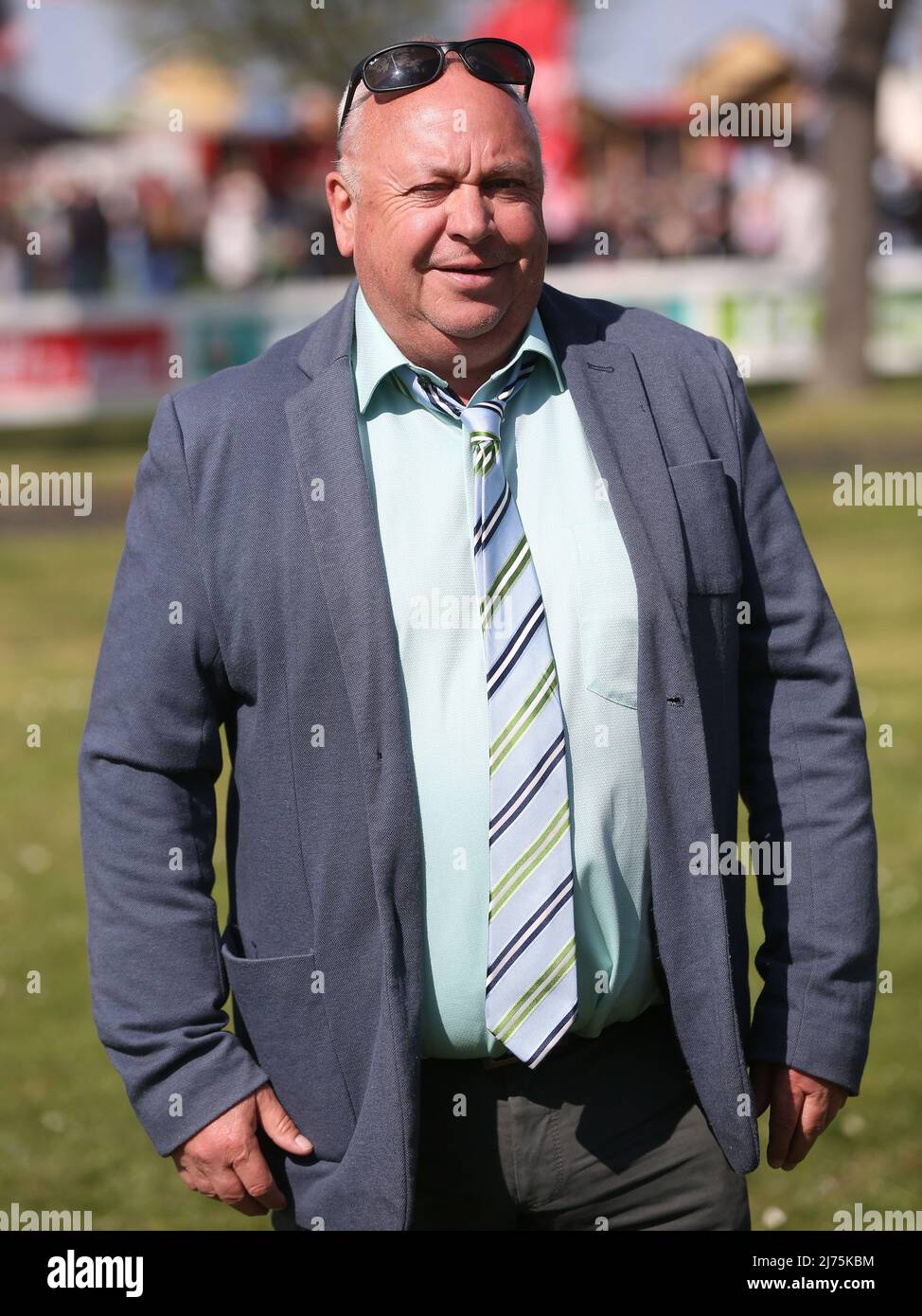 Rennteam-Inhaber und Trainer Frank Fuhrmann am 23.. April 2022 Renntag auf der Rennbahn Magdeburg-Herrenkrug Stockfoto