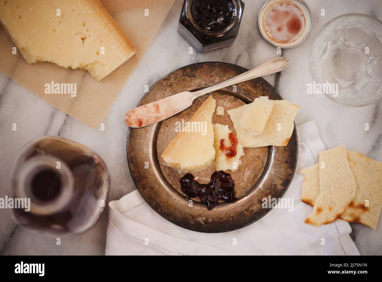 Pecorino Grand Cru und Chianti-Weingelee Stockfoto