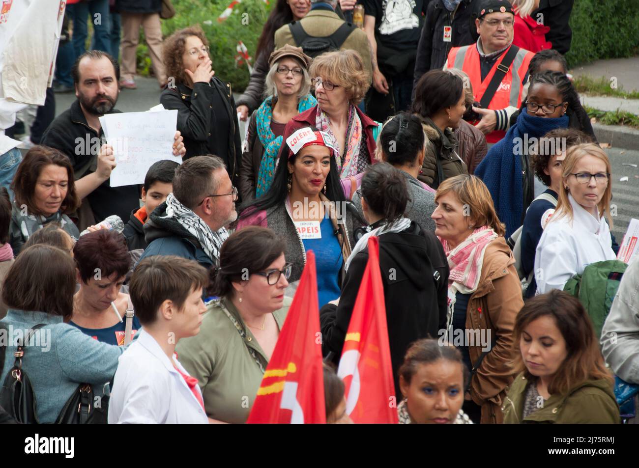 PARIS, FRANKREICH - 10. OKTOBER 2017 : Demonstration der Beamten gegen das französische Arbeitsrecht, unterstützt von Präsident Emmanule Macron. Stockfoto PARIS, FRANKREICH - 10. OKTOBER 2017 : Demonstration der Beamten gegen das französische Arbeitsrecht, unterstützt von Präsident Emmanule Macron. Stockfoto