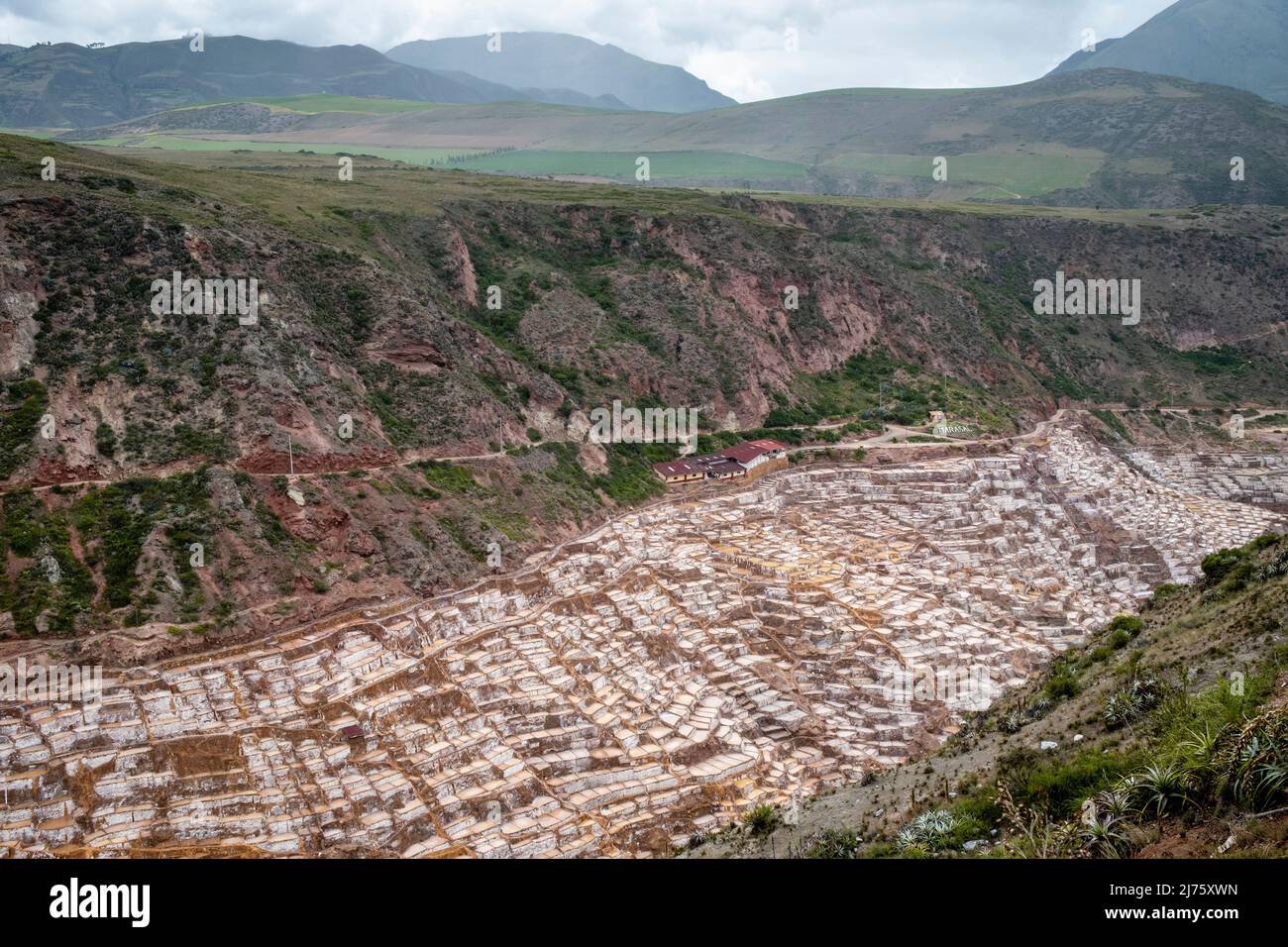 Die Salineras De Maras (Maras-Salzpfannen) Cusco Region, Peru. Stockfoto