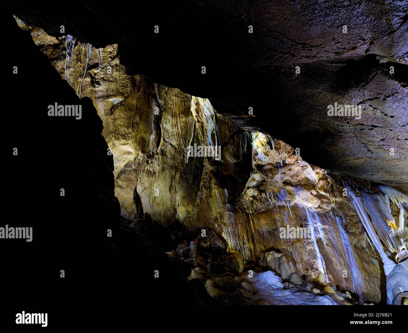 Europa, Deutschland, Hessen, Westerwald, Geopark Westerwald-Lahn-Taunus, Breitscheid, Karsthöhlensystem Herbstlabyrinth Adventhöhle, Knopfhalle, Besucherhöhle Stockfoto