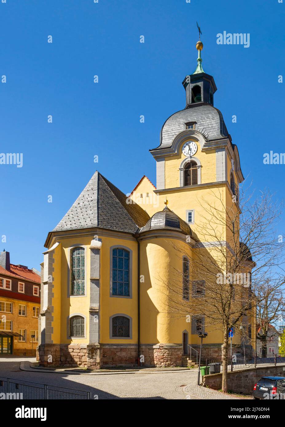 Deutschland, Suhl, St. Mary's Lutherische Kirche ist die älteste Kirche in der Stadt Suhl. Die Kirche wurde zwischen 1487 und 1491 erbaut. Der Kirchturm hat einen quadratischen Grundrisplatz und eine walisische Kuppel. Stockfoto