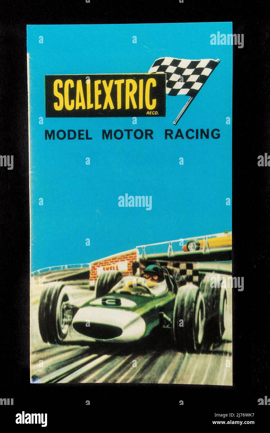 Ein Scalextrix Model Motor Racing Faltblatt mit einem Kit verfügbar, ein Stück Nachbildung von Erinnerungsstücken aus den 1960er Jahren. Stockfoto