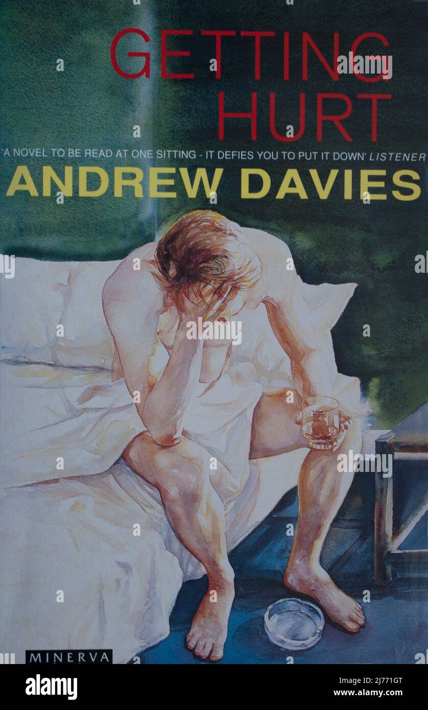 Das Buch Getting Hurt von Andrew Davies Stockfoto