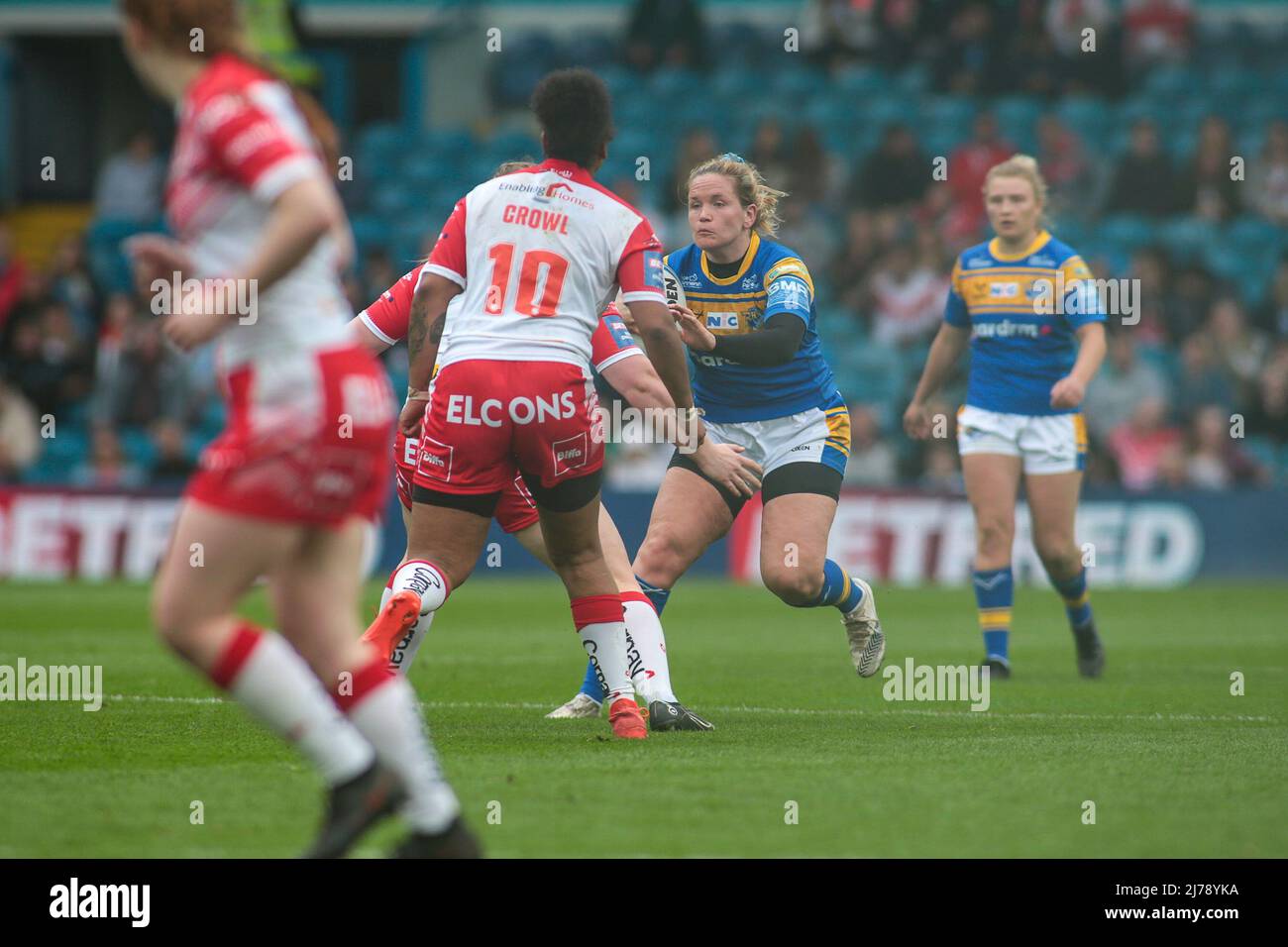 Leeds, Großbritannien. 07.. Mai 2022. Emma Lumley läuft am 7. Mai 2022 beim Finale des Womens Challenge Cup zwischen St Helens Women und Leeds Rhinos Women in der Elland Road, Leeds, England, für Leeds. Foto von Simon Hall. Nur zur redaktionellen Verwendung, Lizenz für kommerzielle Nutzung erforderlich. Keine Verwendung bei Wetten, Spielen oder Veröffentlichungen einzelner Clubs/Vereine/Spieler. Kredit: UK Sports Pics Ltd/Alamy Live Nachrichten Stockfoto