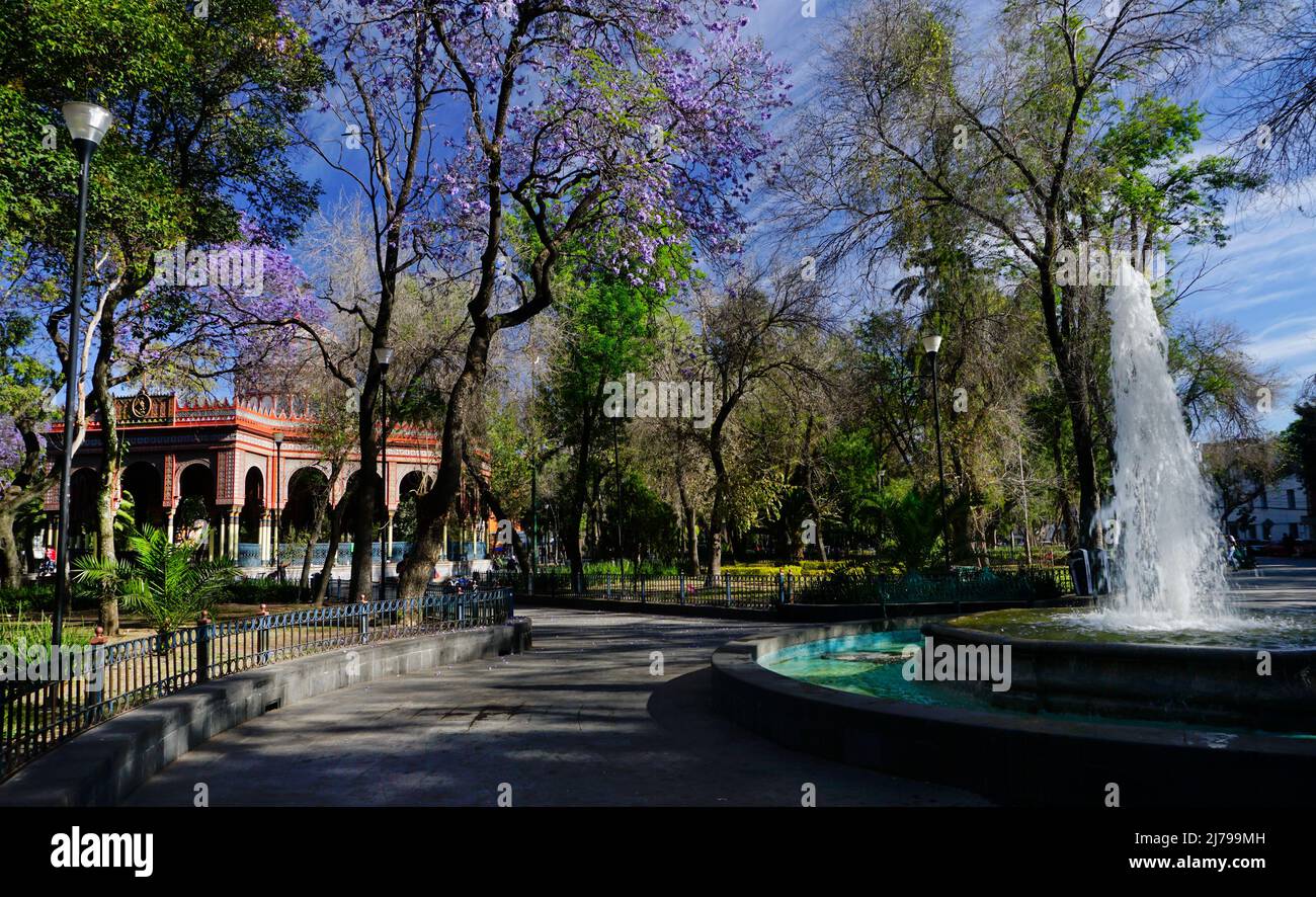 El Kiosco Morisco de Santa María la Ribera im Alameda de Santa Maria Park, Mexiko-Stadt, Mexiko Stockfoto