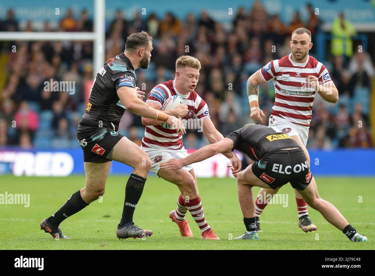 Leeds, England - 7.. Mai 2022 - Morgan Smithies von Wigan Warriors läuft in die Verteidigung der Heiligen ein. Rugby League Betfred Challenge Cup Halbfinale Wigan Warriors vs St. Helens im Elland Road Stadium, Leeds, Großbritannien Dean Williams Credit: Dean Williams/Alamy Live News Stockfoto