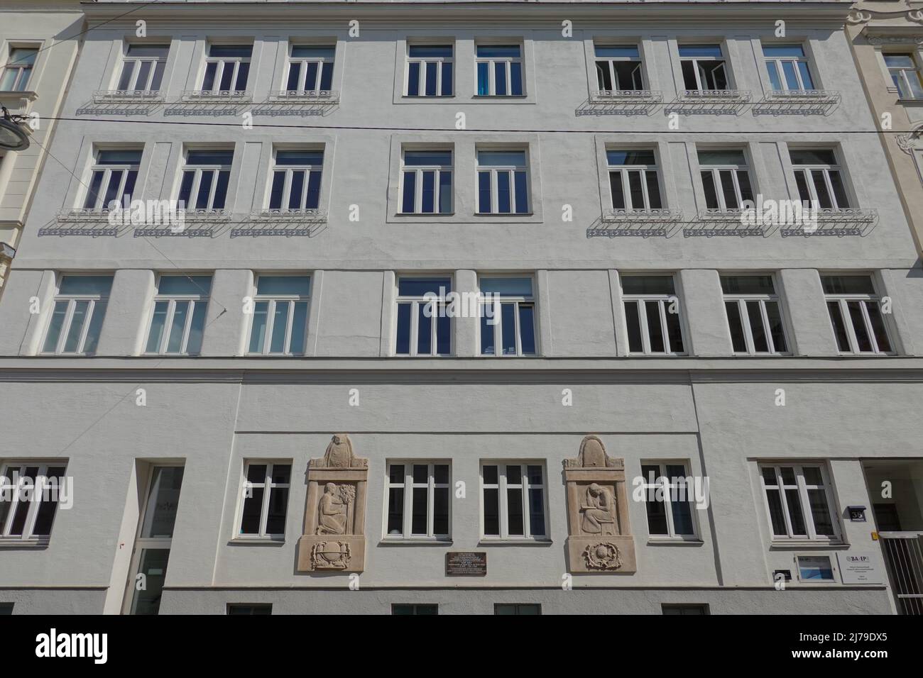 Wien, Albertgasse 38, Schulgebäude, ehemalige Schule für Fürsorgeausbildung von Ilse Arlt Stockfoto