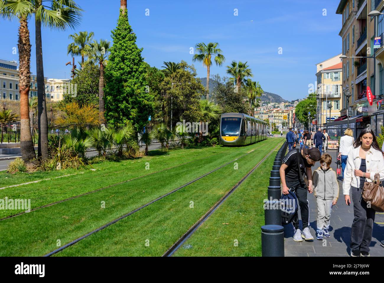 Nizza, moderne Straßenbahn, Linie 1, Bd Jean Jaures // Nizza, Moderne Straßenbahn, Linie 1, Bd Jean Jaures Stockfoto