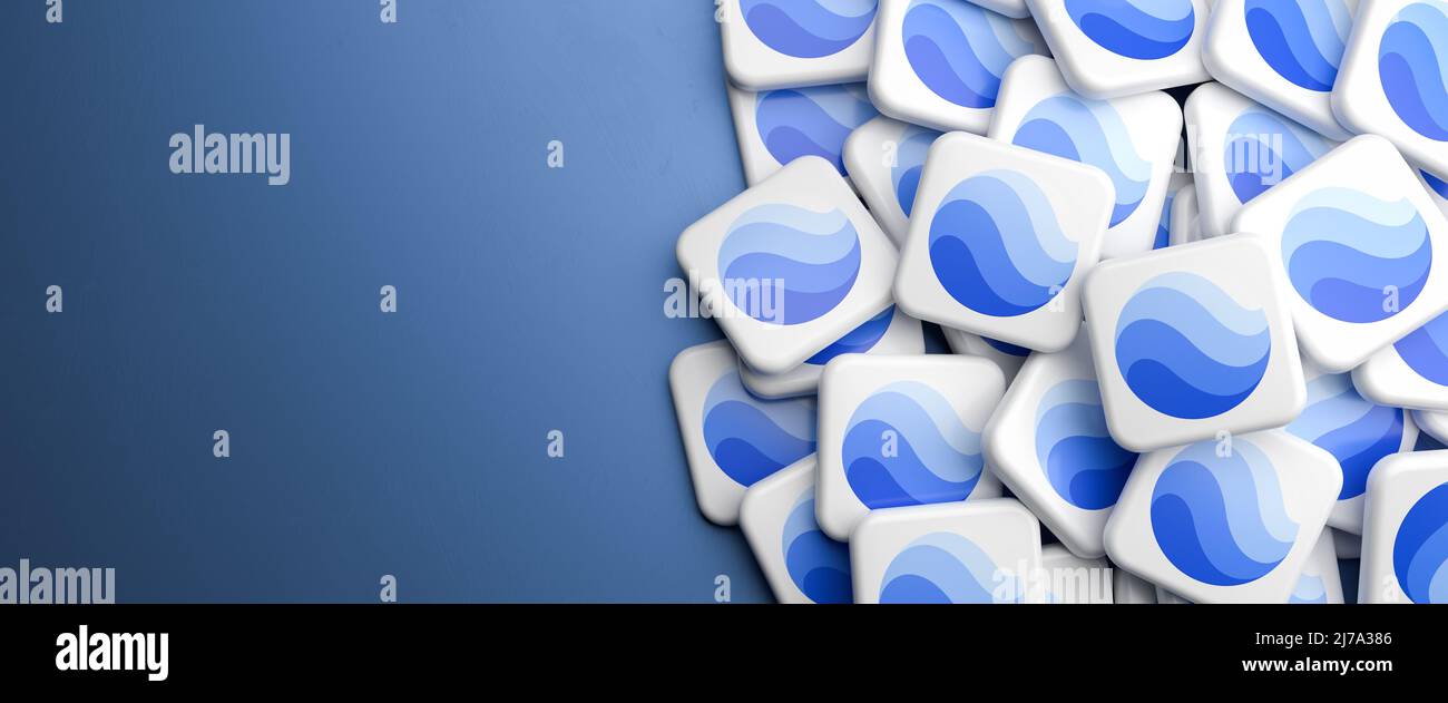 Logos des Google Earth-Dienstes auf einem Haufen auf einem Tisch. Speicherplatz kopieren. Webbanner-Format. Stockfoto
