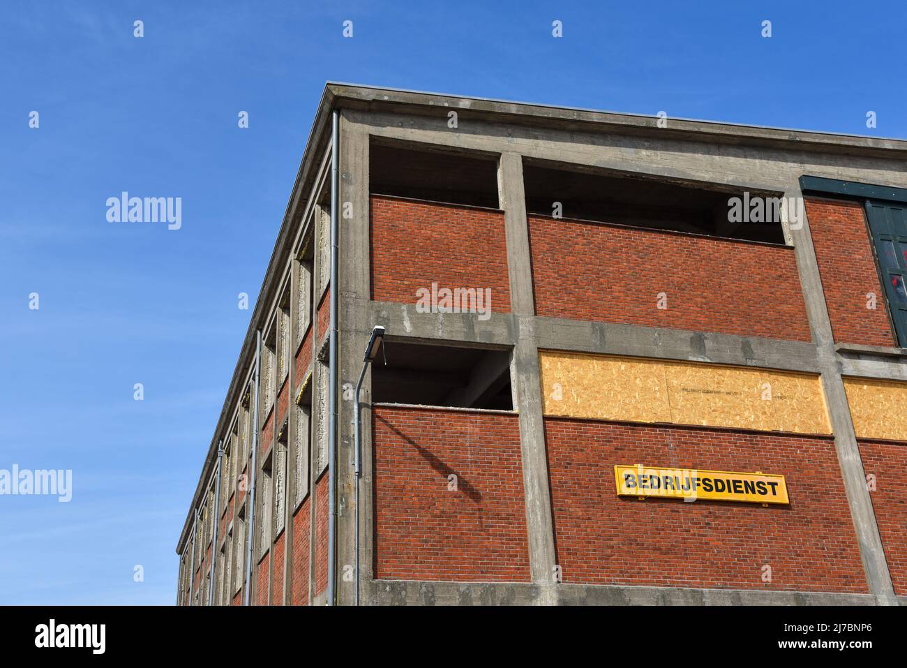 Den Helder, Nederlamd, März 2022. Alte Fabrikhalle auf der Willemsoord Werft in Den Helder. Hochwertige Fotos Stockfoto