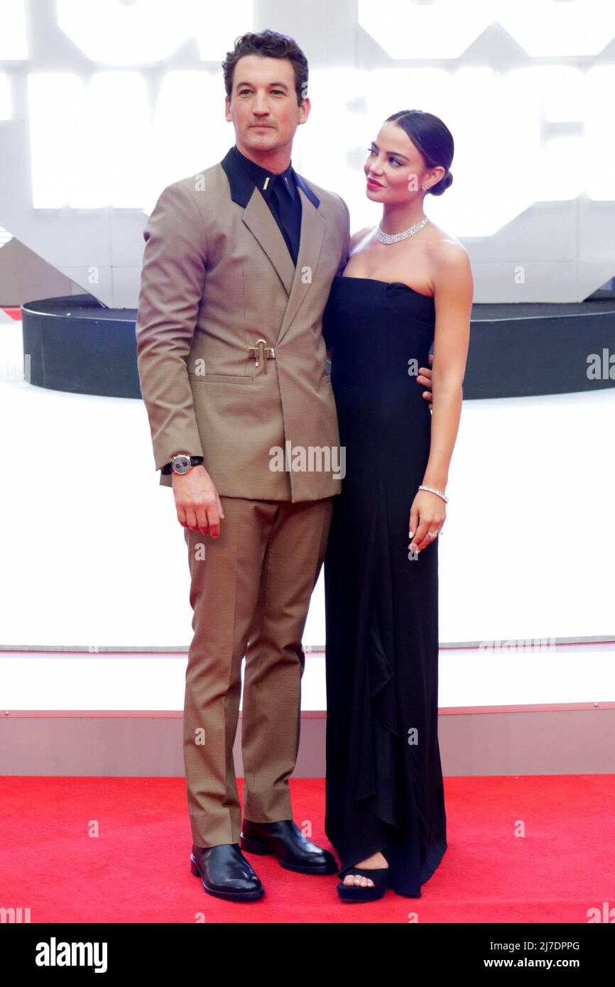 MEXIKO-STADT, MEXIKO - MAI 06: Miles Teller und Keleigh Sperry nehmen an der Mexiko-Premiere von 'Top Gun: Maverick' Teil. (Foto von Francisco Morales/DAMPHOTO) Stockfoto