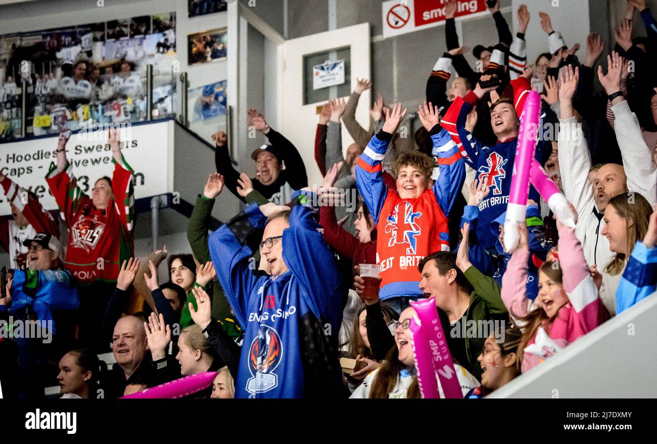 Coventry, Großbritannien, 7. Mai 2022. Unterstützer beim internationalen Spiel zwischen GB und Dänemark im Skydome, Coventry, Großbritannien, am 7. Mai 2022. Foto von Phil Hutchinson. Nur zur redaktionellen Verwendung, Lizenz für kommerzielle Nutzung erforderlich. Keine Verwendung bei Wetten, Spielen oder Veröffentlichungen einzelner Clubs/Vereine/Spieler. Stockfoto