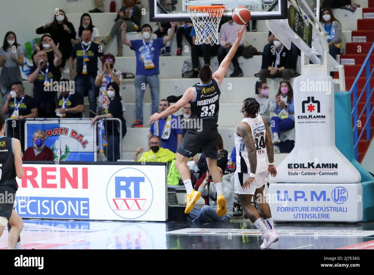 Cremona, Italien, Mai 08 2022, ADAS Juskevicius (Vanoli Cremona) während der Vanoli Basket Cremona gegen Dolomiti Energia Trentino, Italienische Basketball A Serie Championship in Cremona, Italien, Mai 08 2022 Stockfoto