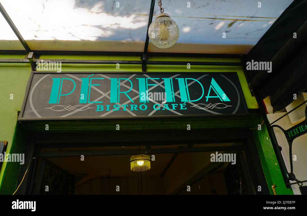 Perfida Bistro Cafe im Colonia Condesa-Viertel von Mexiko-Stadt, Mexiko. Stockfoto