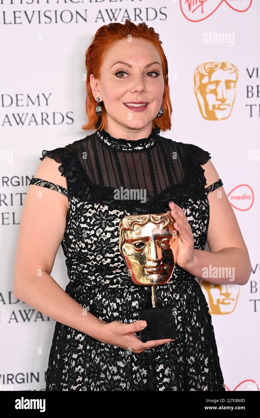 London, Großbritannien, 08/05/2022, 8.. Mai 2022, London, Großbritannien. Sophie Wilran, Gewinnerin des Female Performance in A Comedy Program Award für Almas nicht normale Teilnahme an den Virgin Media British Academy Television Awards 2022, Royal Festival Hall, London. Quelle: Doug Peters/EMPICS/Alamy Live News Stockfoto