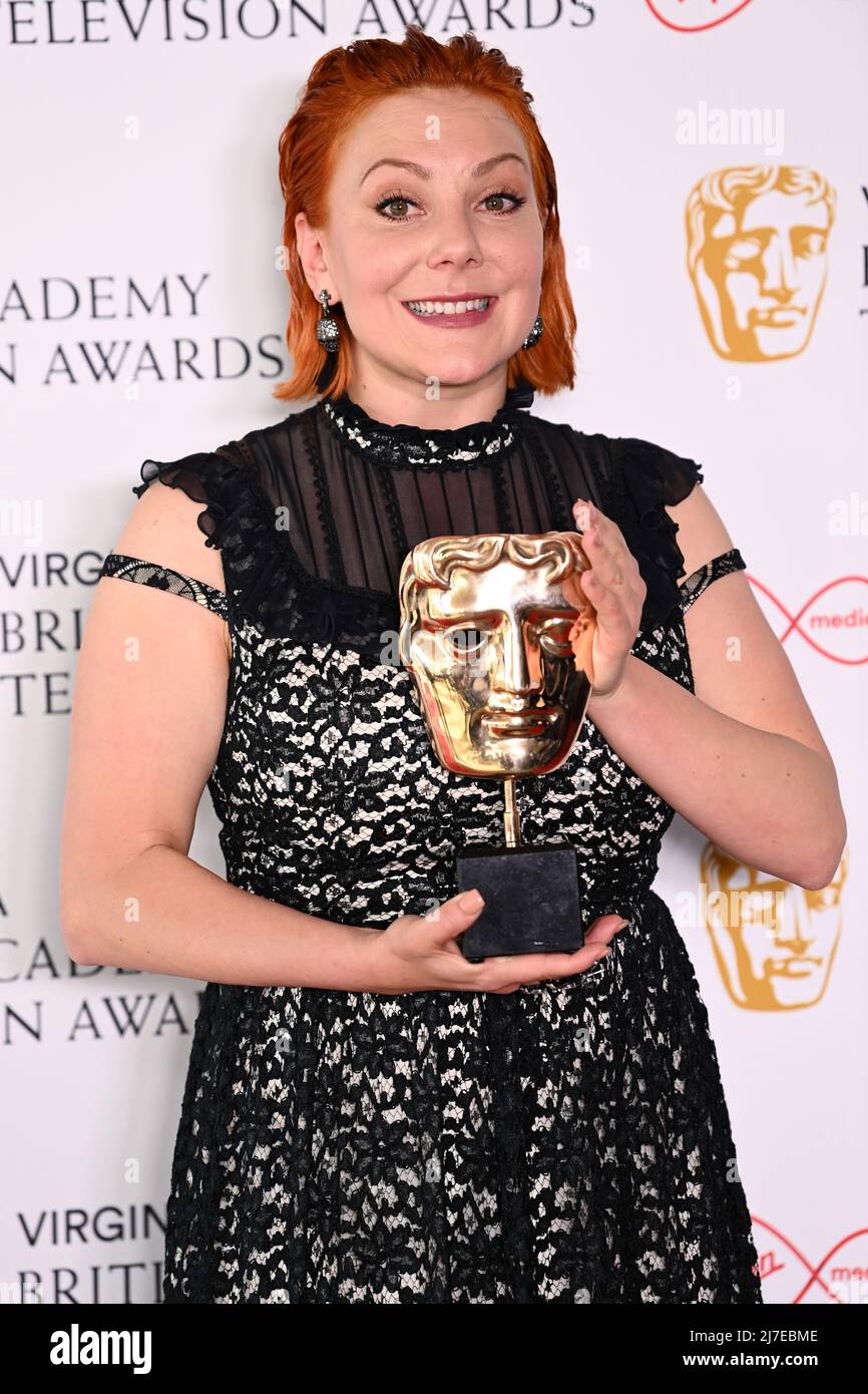 London, Großbritannien, 08/05/2022, 8.. Mai 2022, London, Großbritannien. Sophie Wilran, Gewinnerin des Female Performance in A Comedy Program Award für Almas nicht normale Teilnahme an den Virgin Media British Academy Television Awards 2022, Royal Festival Hall, London. Quelle: Doug Peters/EMPICS/Alamy Live News Stockfoto
